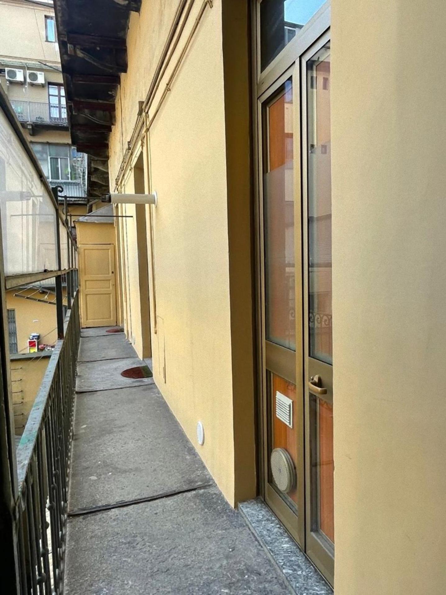 Centrale Appartamento Su Due Livelli "3" 都灵 外观 照片